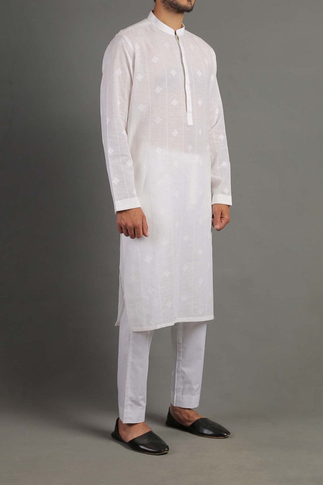 EMBROIDERED KURTA WHITE