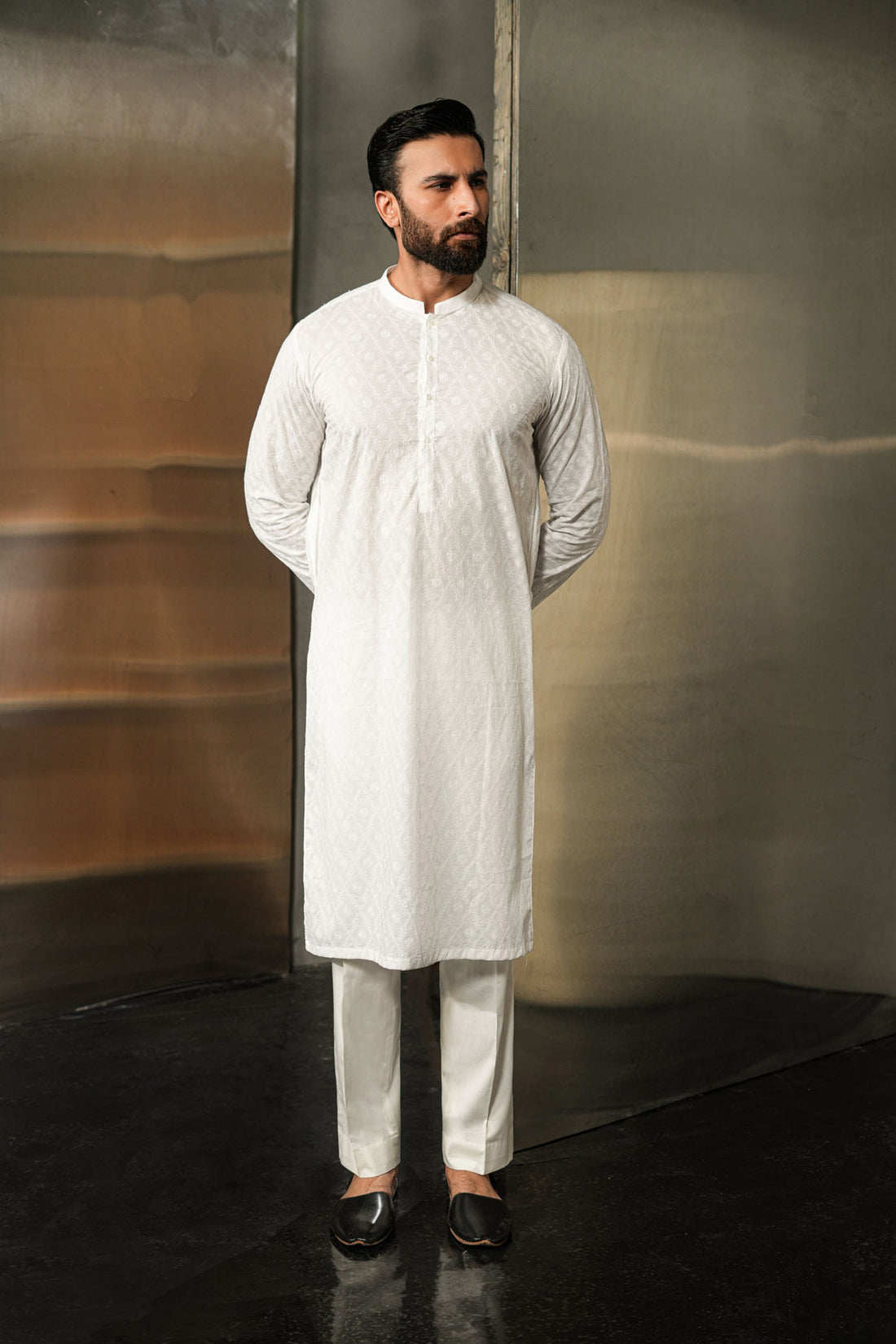EMBROIDERED-KURTA-WHITE