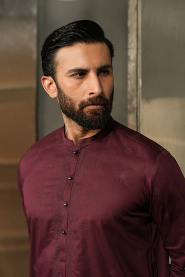 EMBROIDERED-KURTA-MAROON