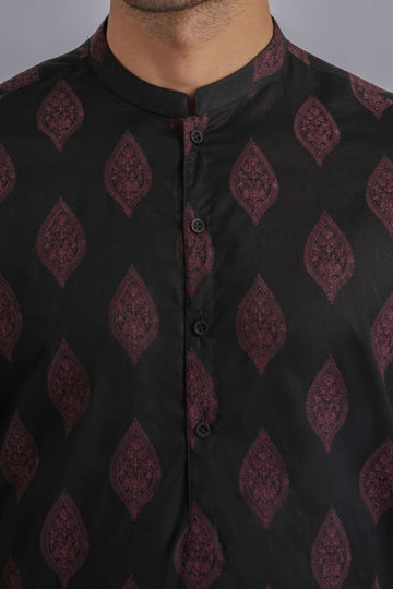 EMBROIDERED-KURTA-BLACK
