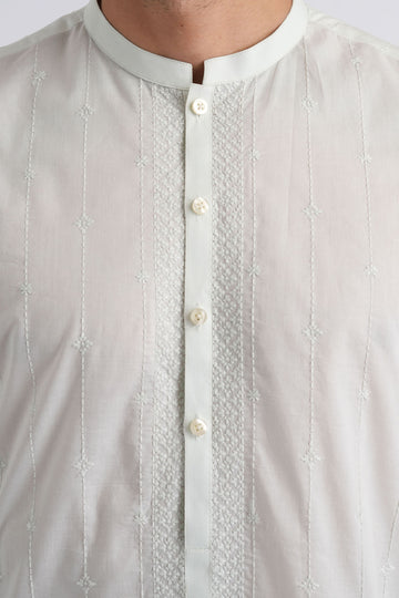 EMBROIDERED-KURTA-PISTA