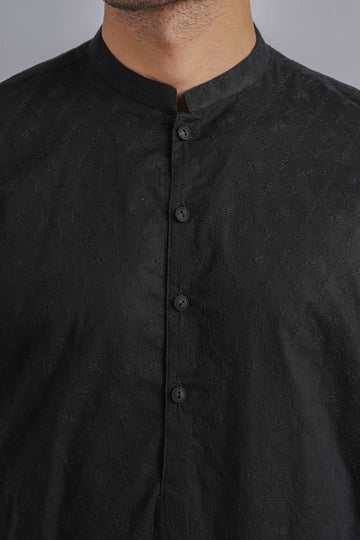 EMBROIDERED-KURTA-BLACK