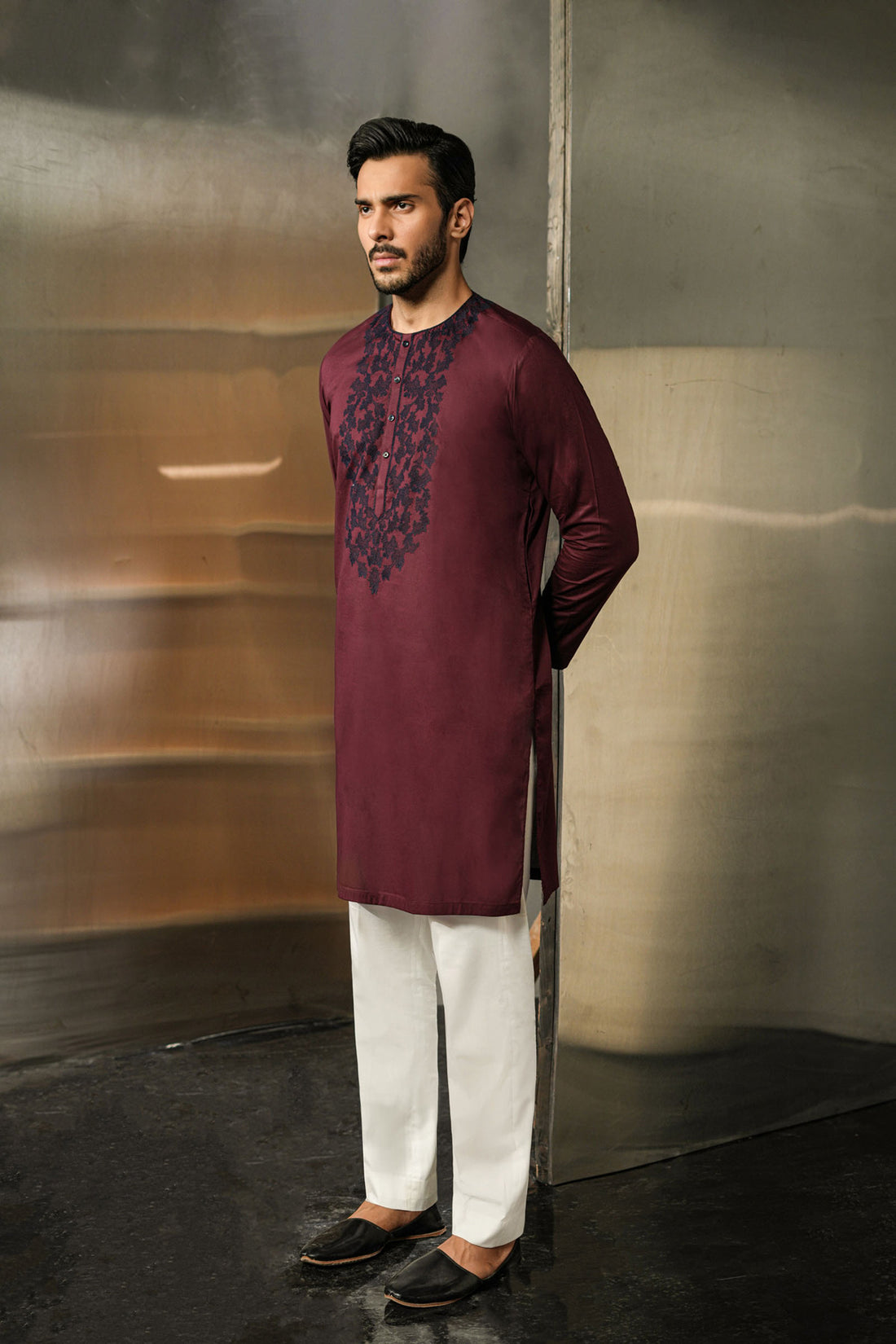 EMBROIDERED-KURTA-MAROON