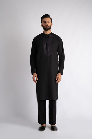 EMBROIDERED-KURTA-BLACK