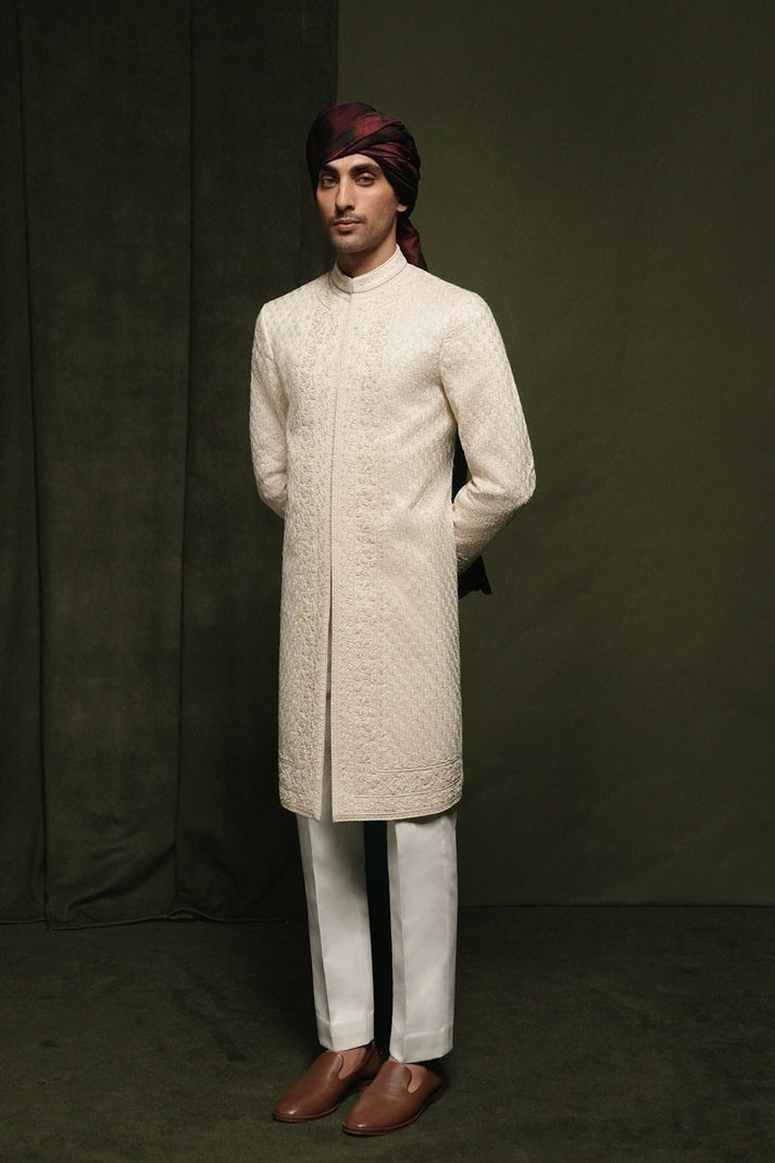 From Fabric to Fit: The Journey of a Custom-Tailored Suit at Bareezè Man