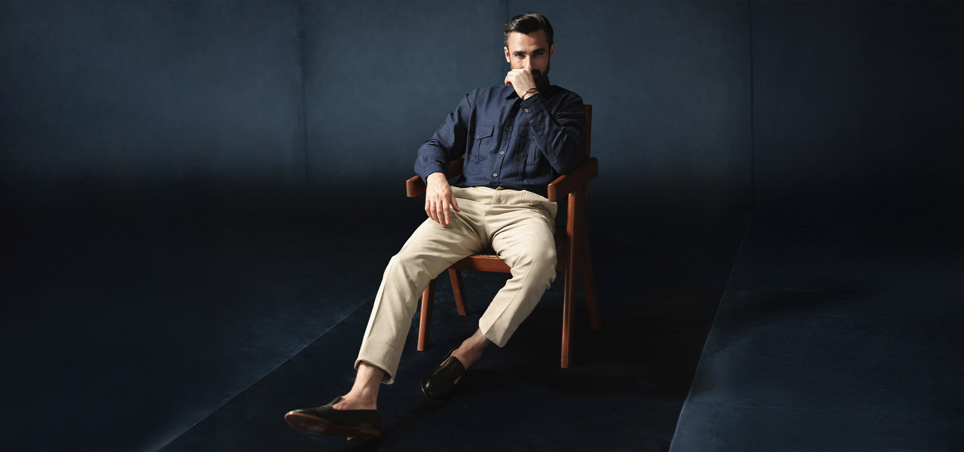 slider image slider_item_NH3GNm