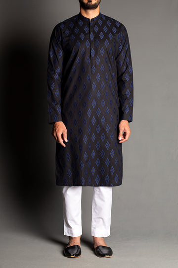 EMBROIDERED-KURTA-BLACK