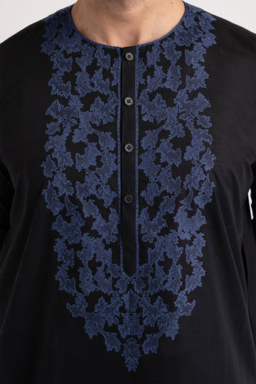 EMBROIDERED-KURTA-BLACK