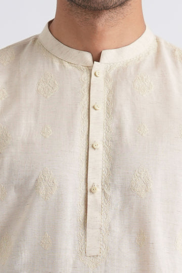 EMBROIDERED-KURTA-O-WHITE