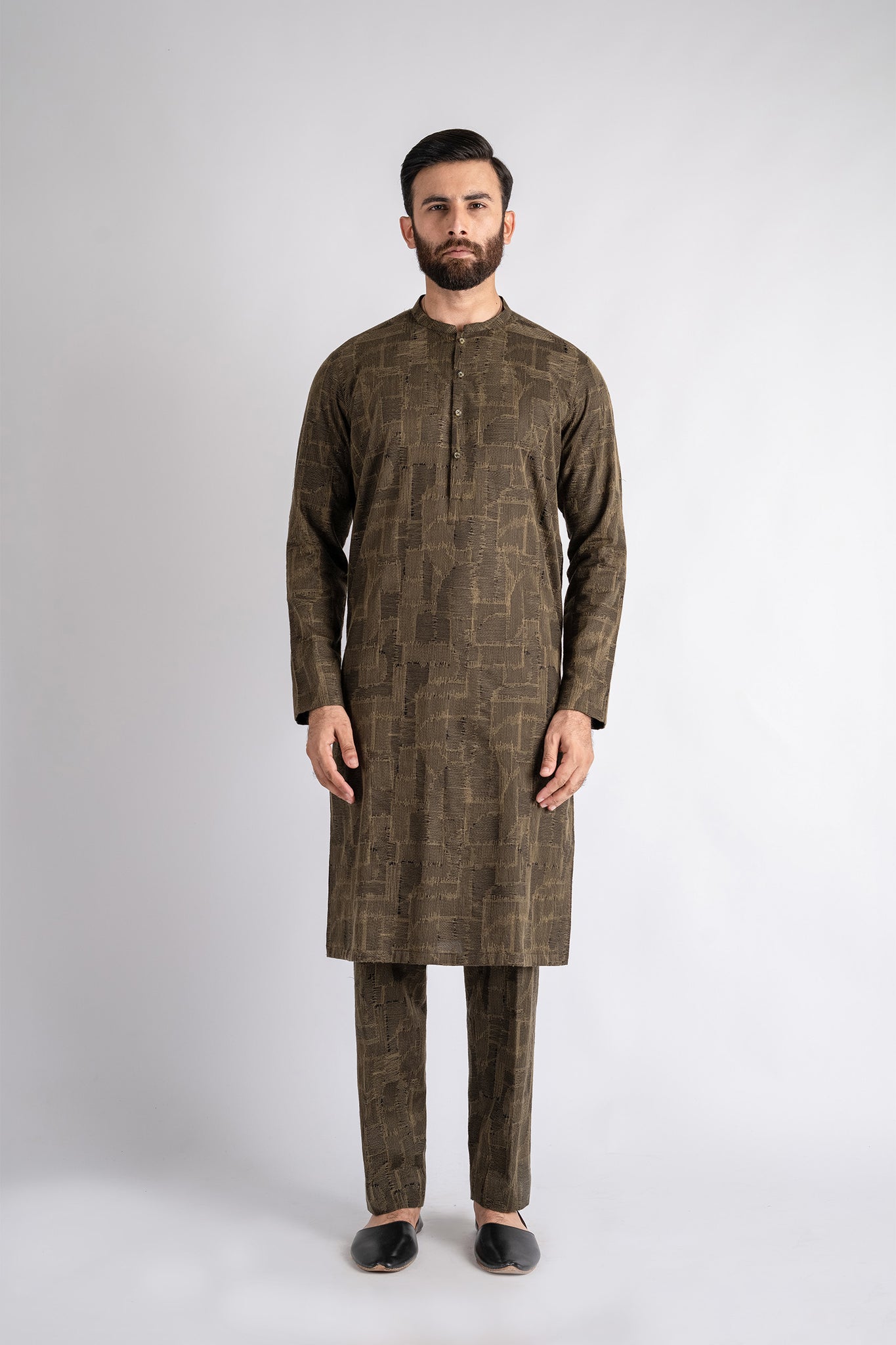 EMBROIDERED-KURTA-BLCK-GRN