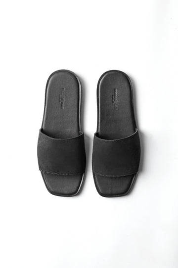 CLASSIC-SLIPPER-BLACK