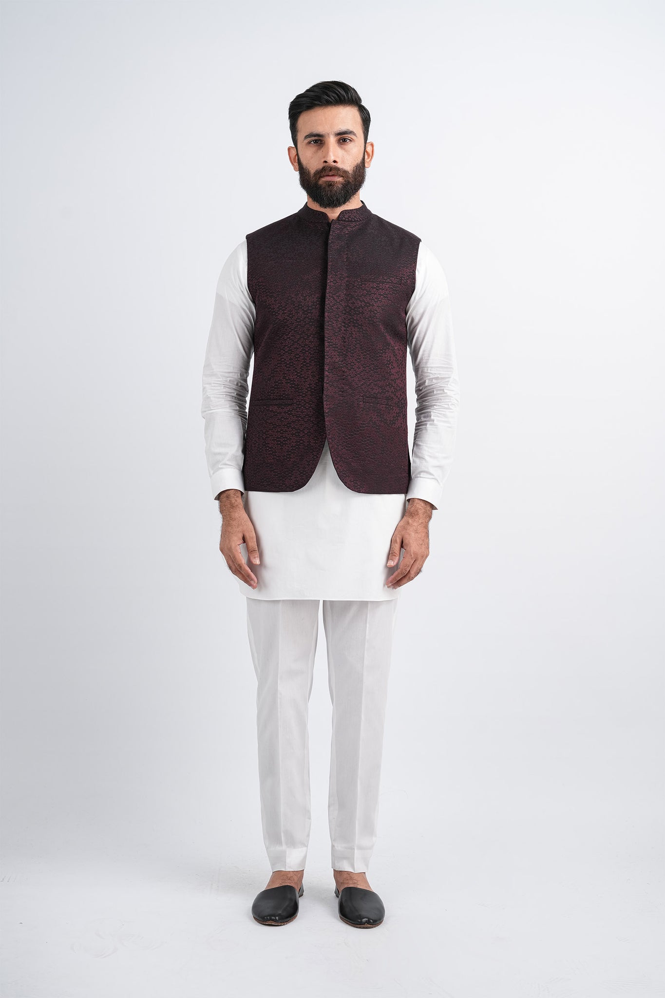 EMBROIDERED-WAISTCOAT-BLCK-MRN