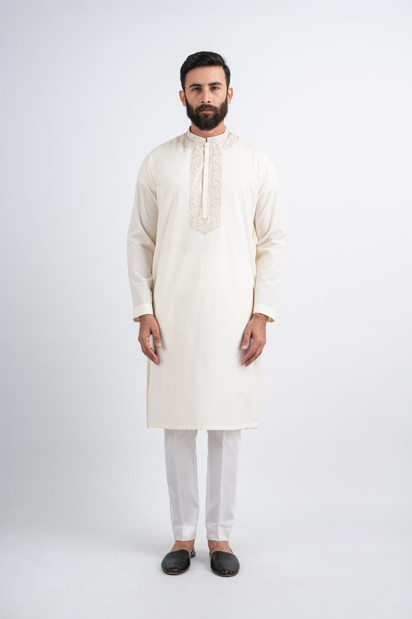 EMBROIDERED-KURTA-O-WHITE