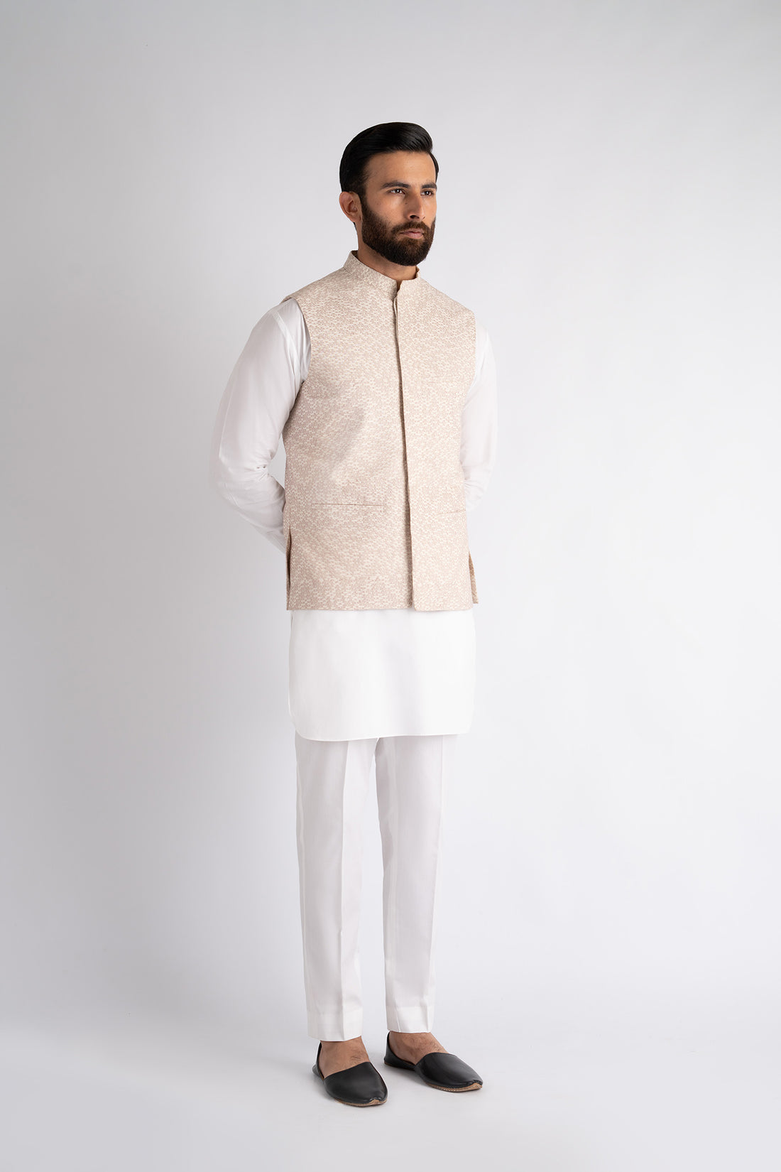 EMBROIDERED-WAISTCOAT-O-WHITE