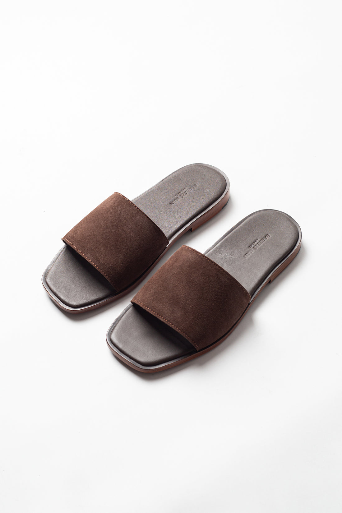 CLASSIC-SLIPPER-BROWN