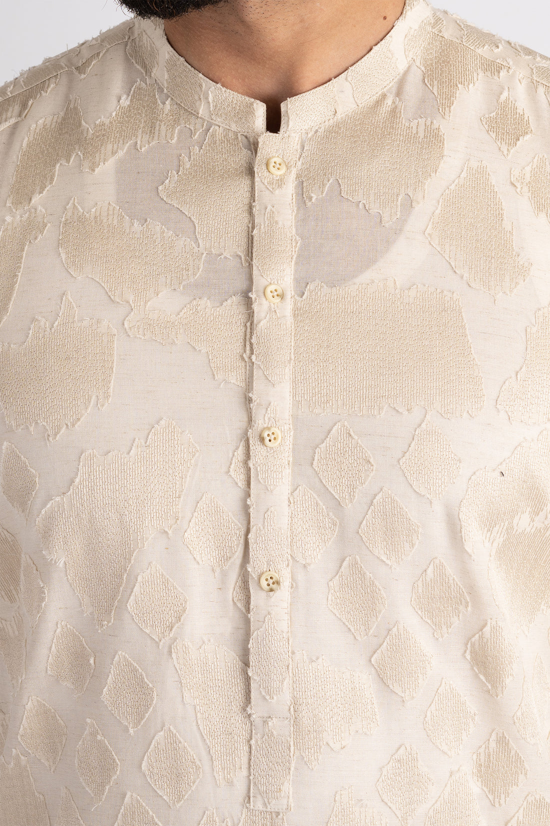 EMBROIDERED-KURTA-O-WHITE