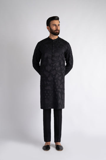 EMBROIDERED-KURTA-BLACK