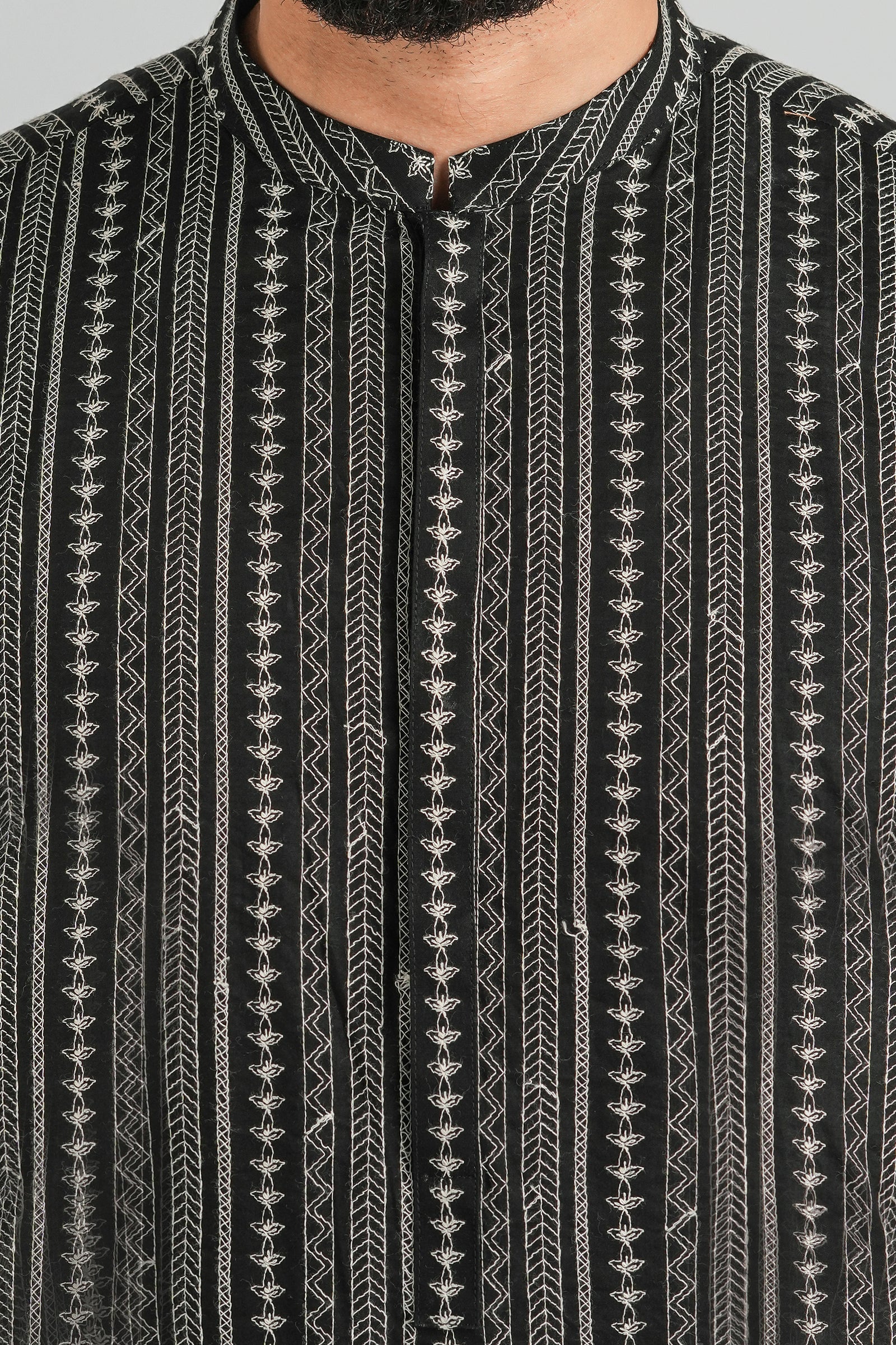 EMBROIDERED-KURTA-BLAK-WHT - shop at Bareezeman