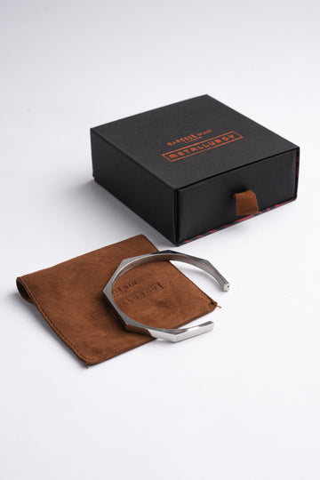 Geometric-Cuff Top-Steel