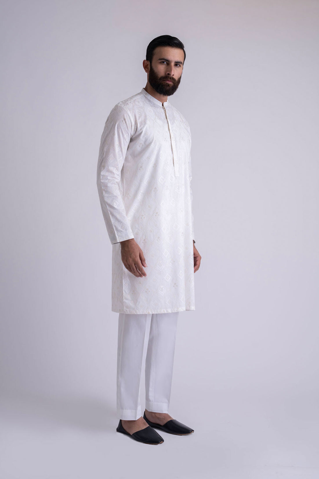 EMBROIDERED-KURTA-WHT