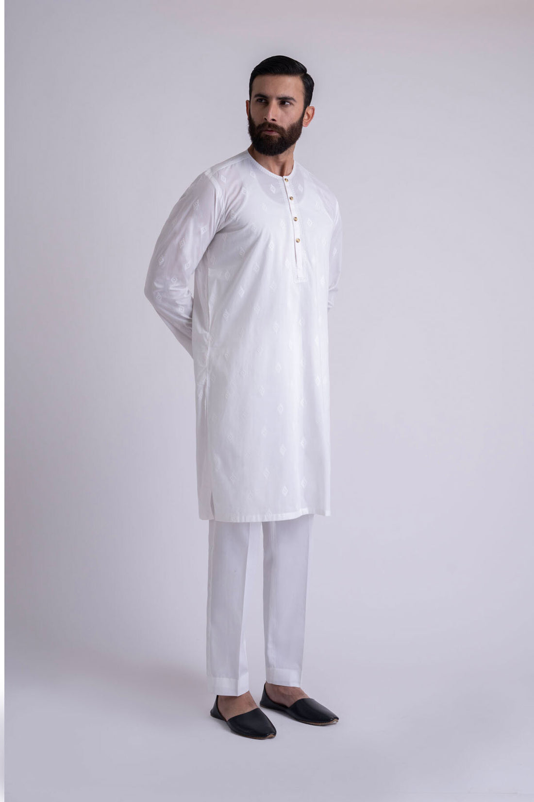 EMBROIDERED-KURTA-WHITE