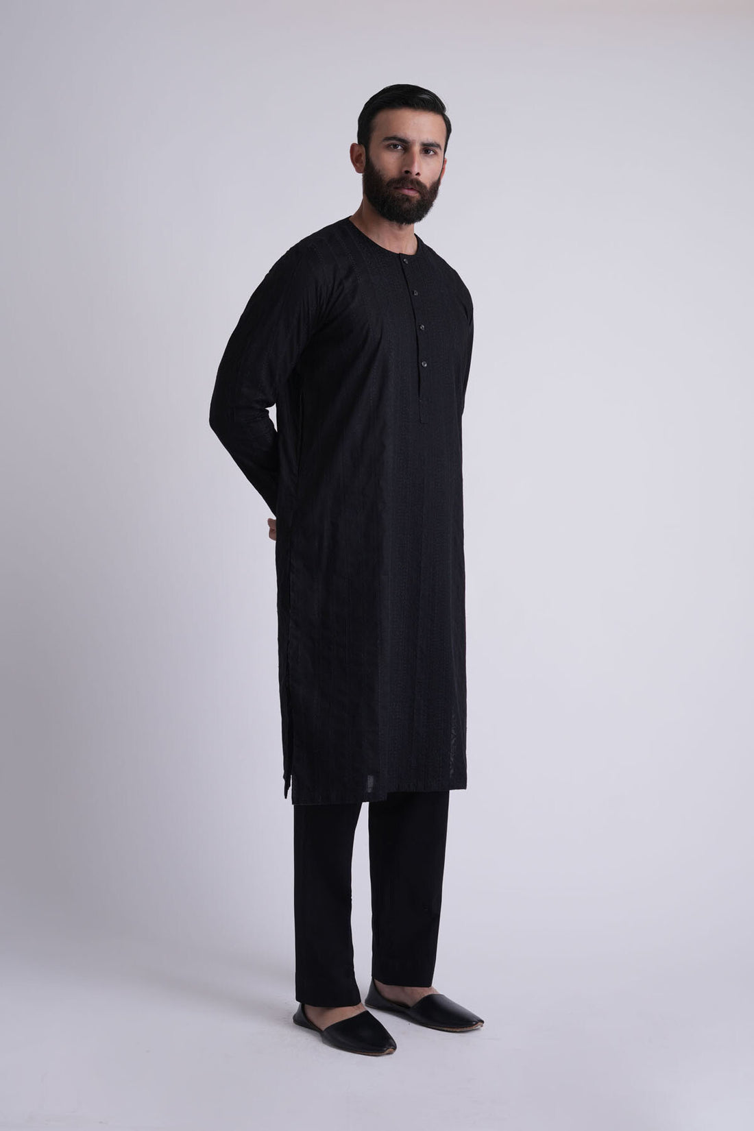 EMBROIDERED-KURTA-BLK