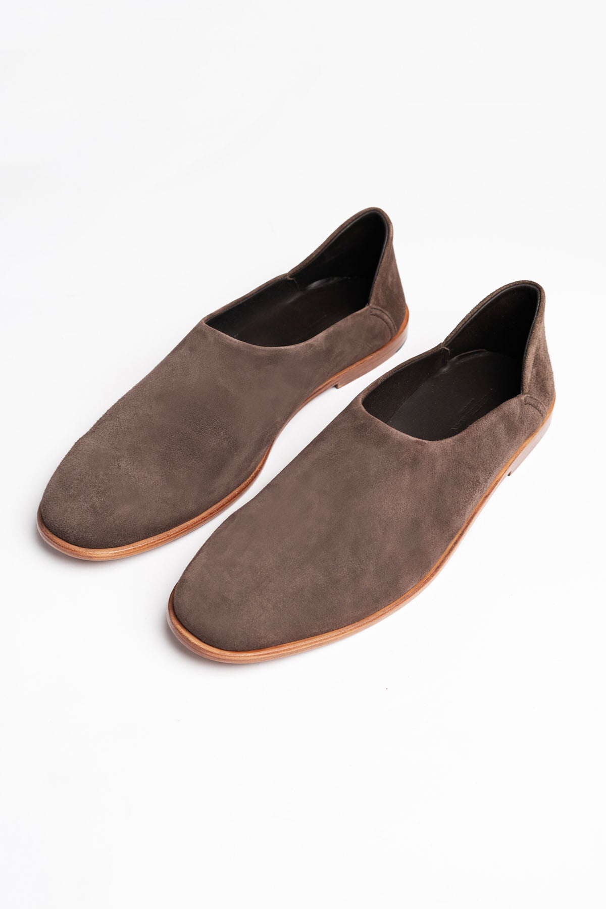 PERU FLAT SHOE-BROWN